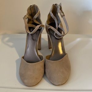 Closed Toed Blocked Heels